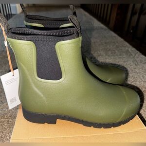 QUINCE Olive Rain Boots